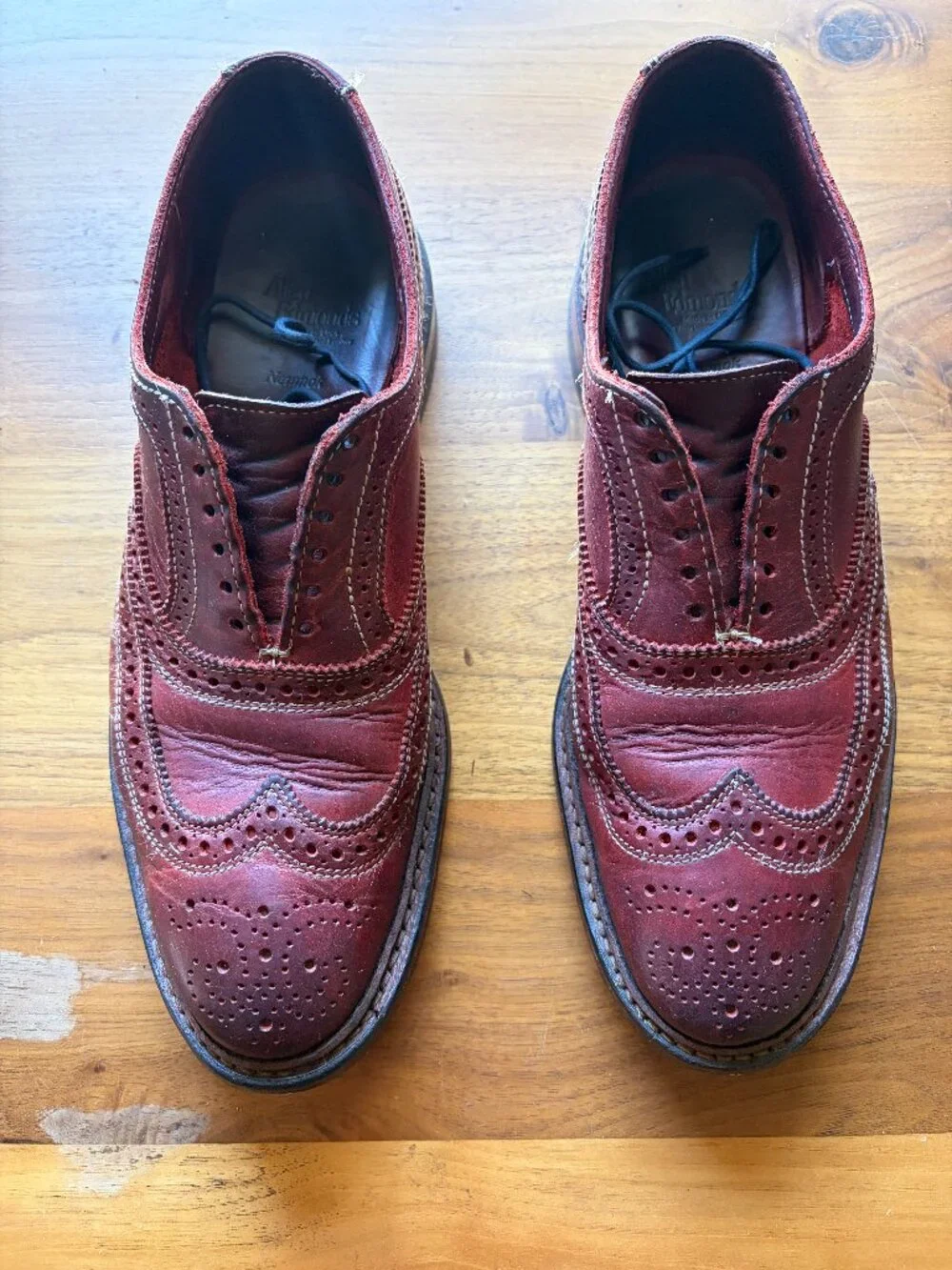 Allen Edmonds Neumok Red Leather Wingtip Oxford Brogue Shoes Men’s 9.5